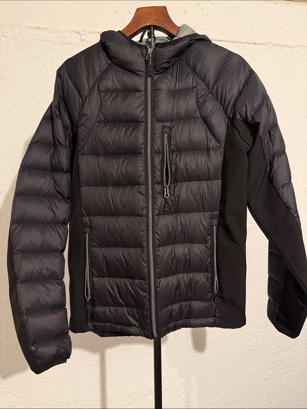 Nautica Men's Black Quilted Hooded Puffer Jacket